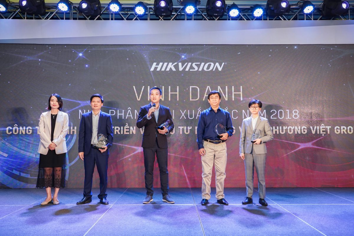 Công ty TNHH đầu tư và phát triển Phương Việt nhận danh hiệu Nhà Phân Phối xuất sắc năm 2018